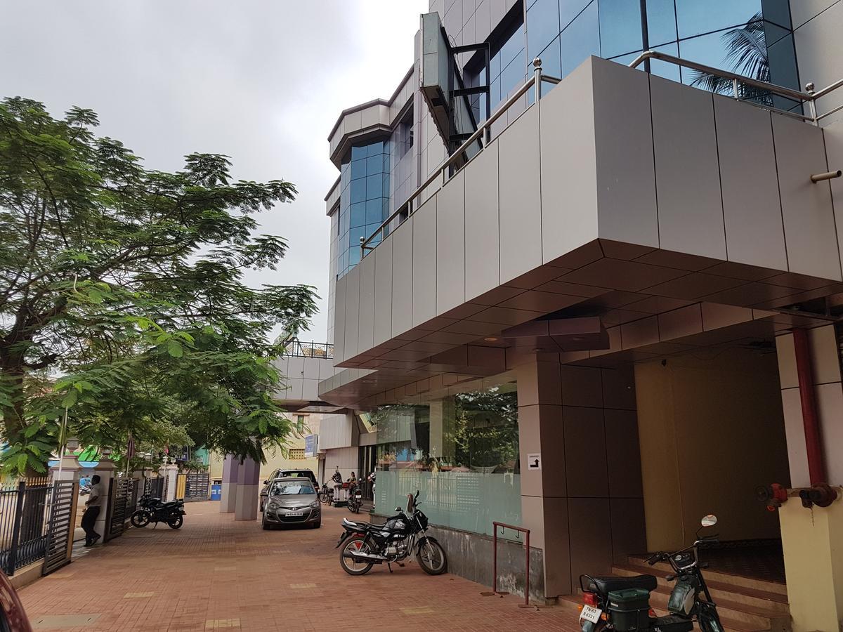 Hotel Subhalakshmi Palace Karaikkudi Ngoại thất bức ảnh
