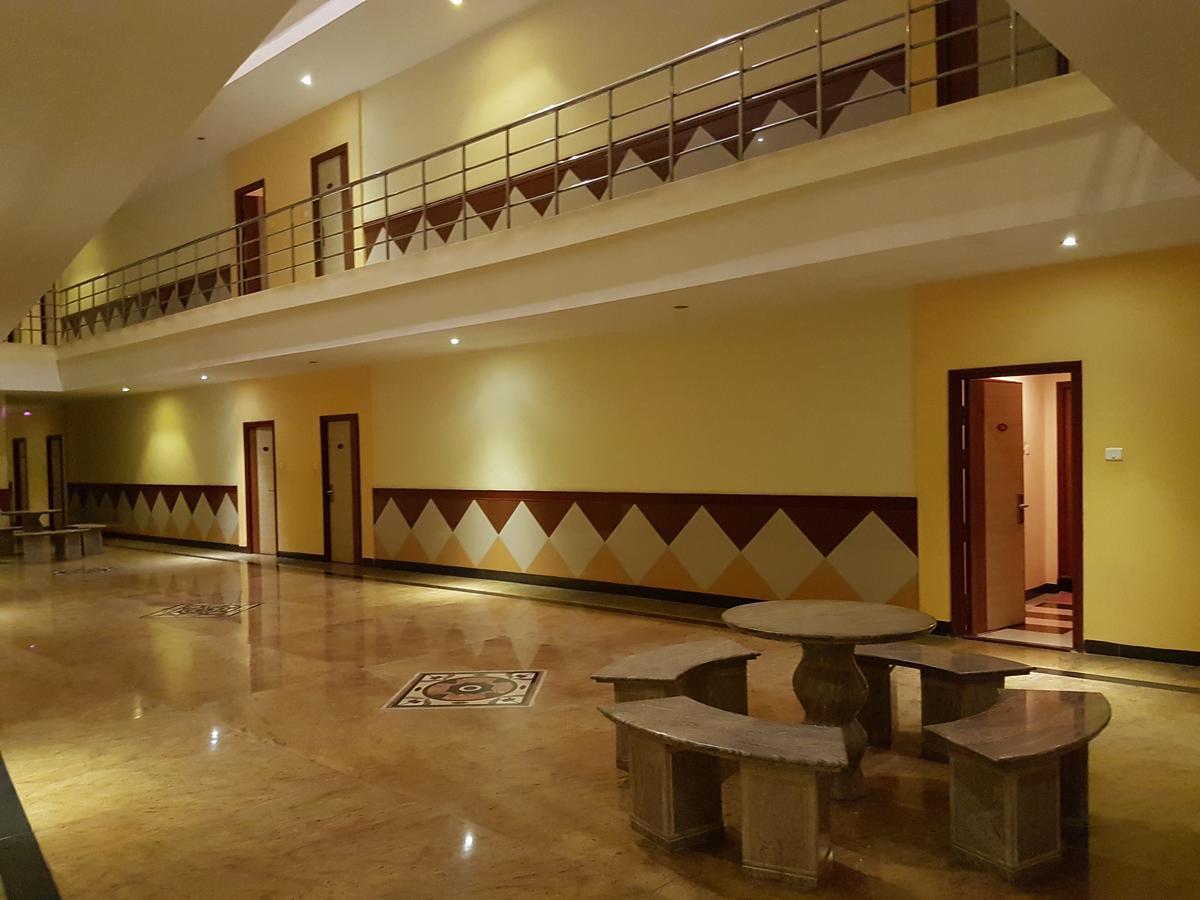Hotel Subhalakshmi Palace Karaikkudi Ngoại thất bức ảnh