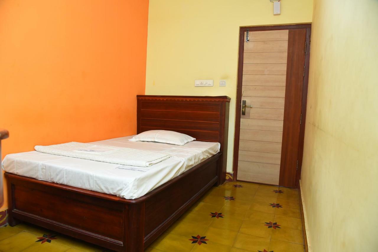 Hotel Subhalakshmi Palace Karaikkudi Ngoại thất bức ảnh