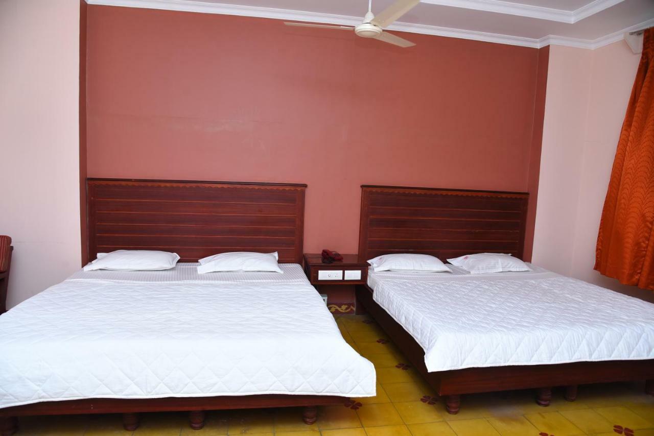 Hotel Subhalakshmi Palace Karaikkudi Ngoại thất bức ảnh