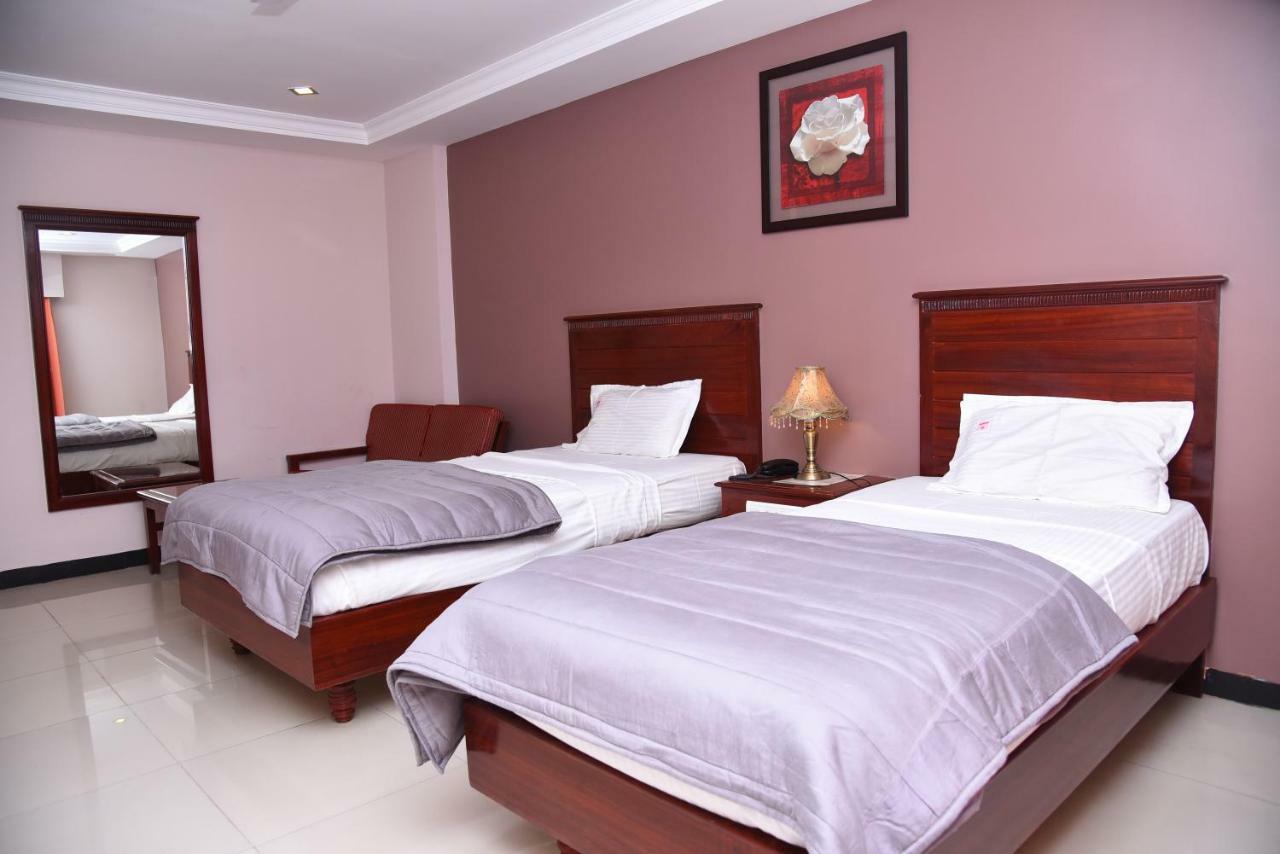 Hotel Subhalakshmi Palace Karaikkudi Ngoại thất bức ảnh