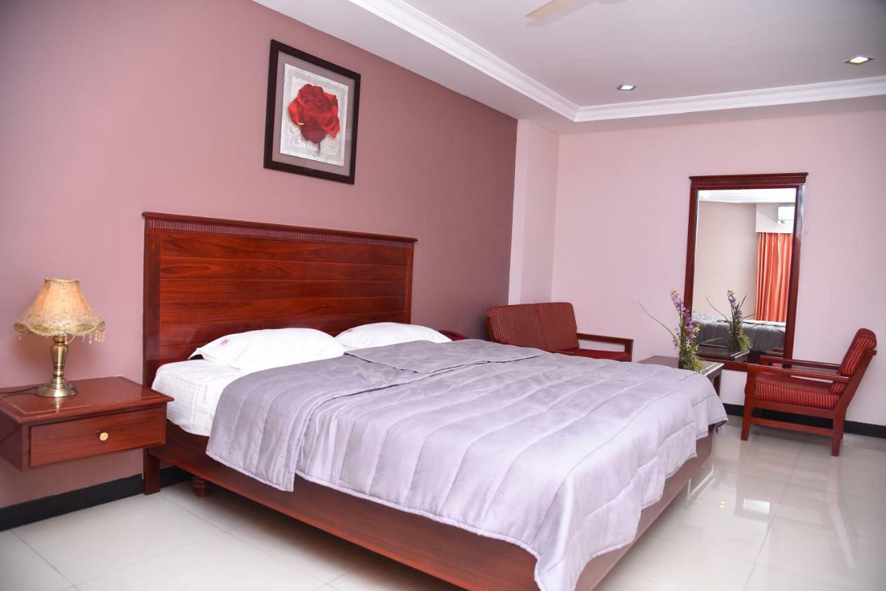 Hotel Subhalakshmi Palace Karaikkudi Ngoại thất bức ảnh